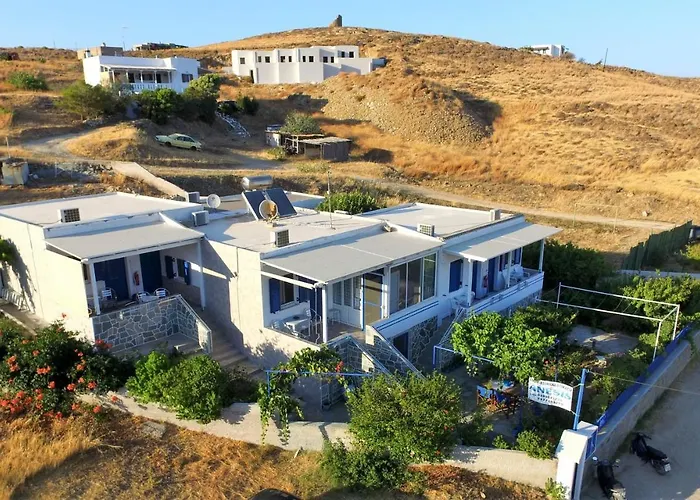 Anesis I בית הארחה Livadi (Serifos)