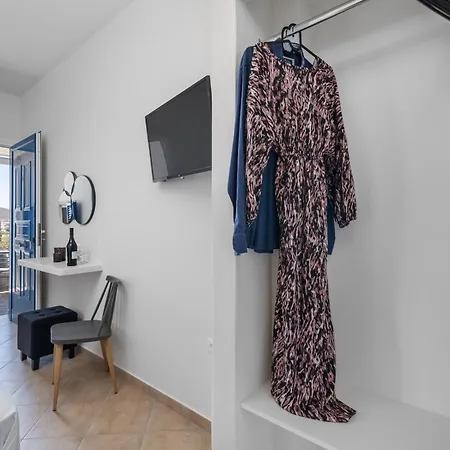 Anesis I 3* Livadi (Serifos)