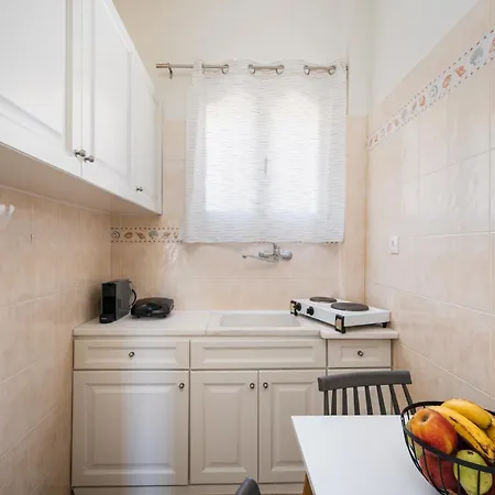 Konukevi Anesis I 3*